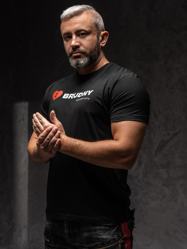 Čierne pánske tričko s potlačou z kolekcie Igor Brudny 02