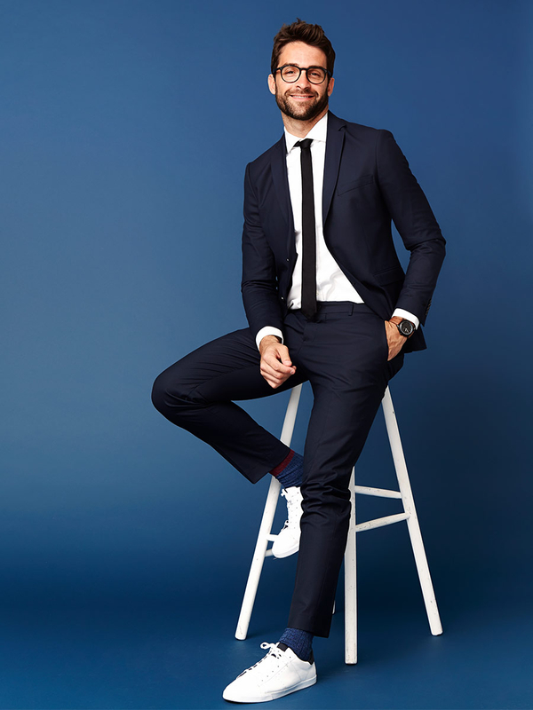 Čierna úzka pánska elegantná kravata Bolf K001