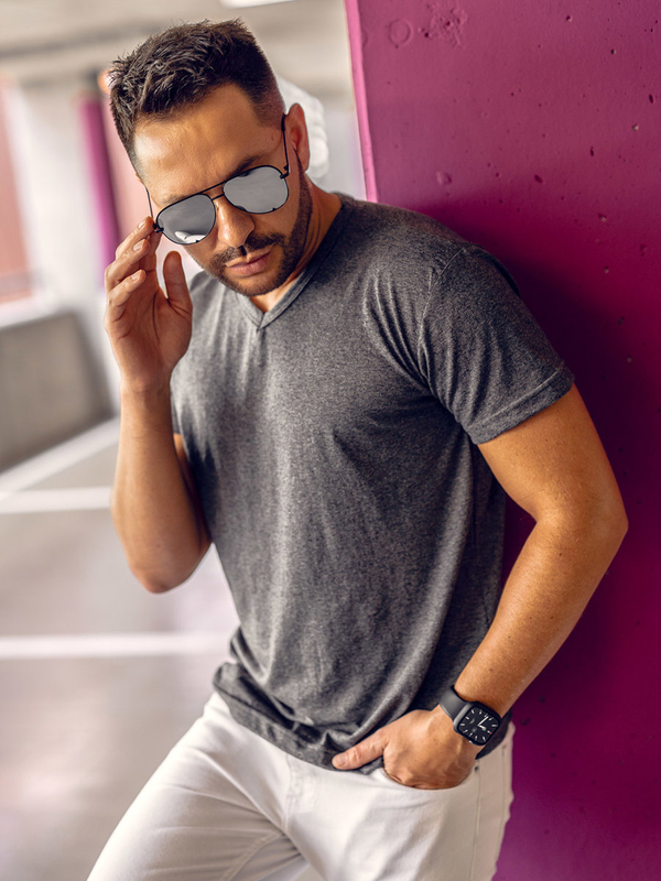 Antracitové pánske tričko bez potlače s výstrihom do V Bolf 192131A